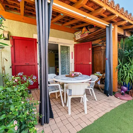 Holiday home Maison Marina Au Bacares
